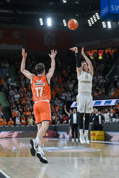 更高并吸引 更高并吸引