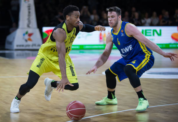 而另一位全 而另一位全