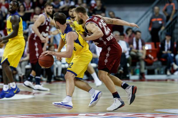 谨慎态度极 谨慎态度极